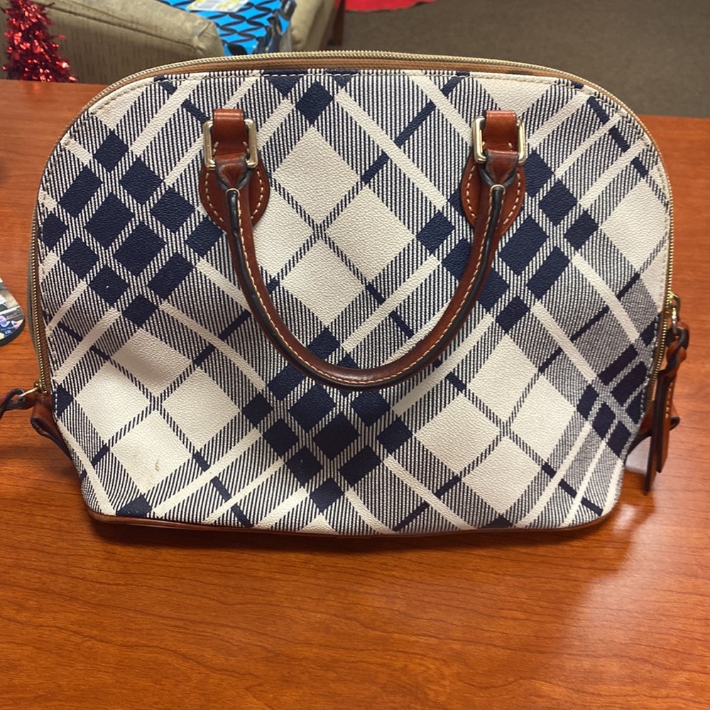 Dooney & Bourke purse - Picture 4 of 4